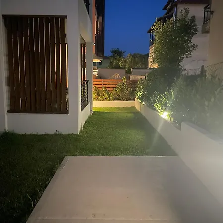 αura Luxury Hotel