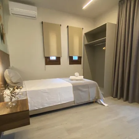 αura Luxury Hotel