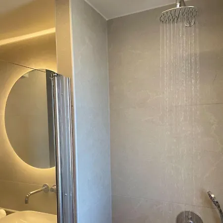 Hotel αura Luxury 3*