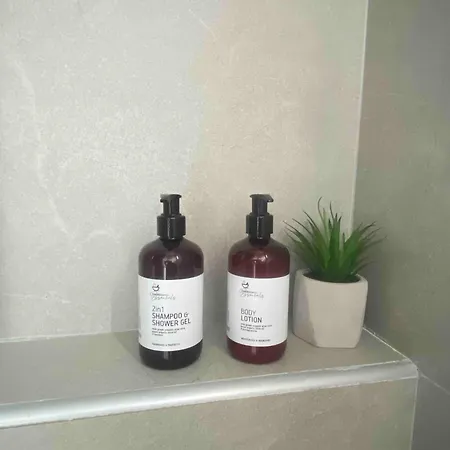 αura Luxury Hotel