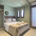 αura Luxury Hotel