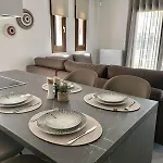 αura Luxury Hotel 3*